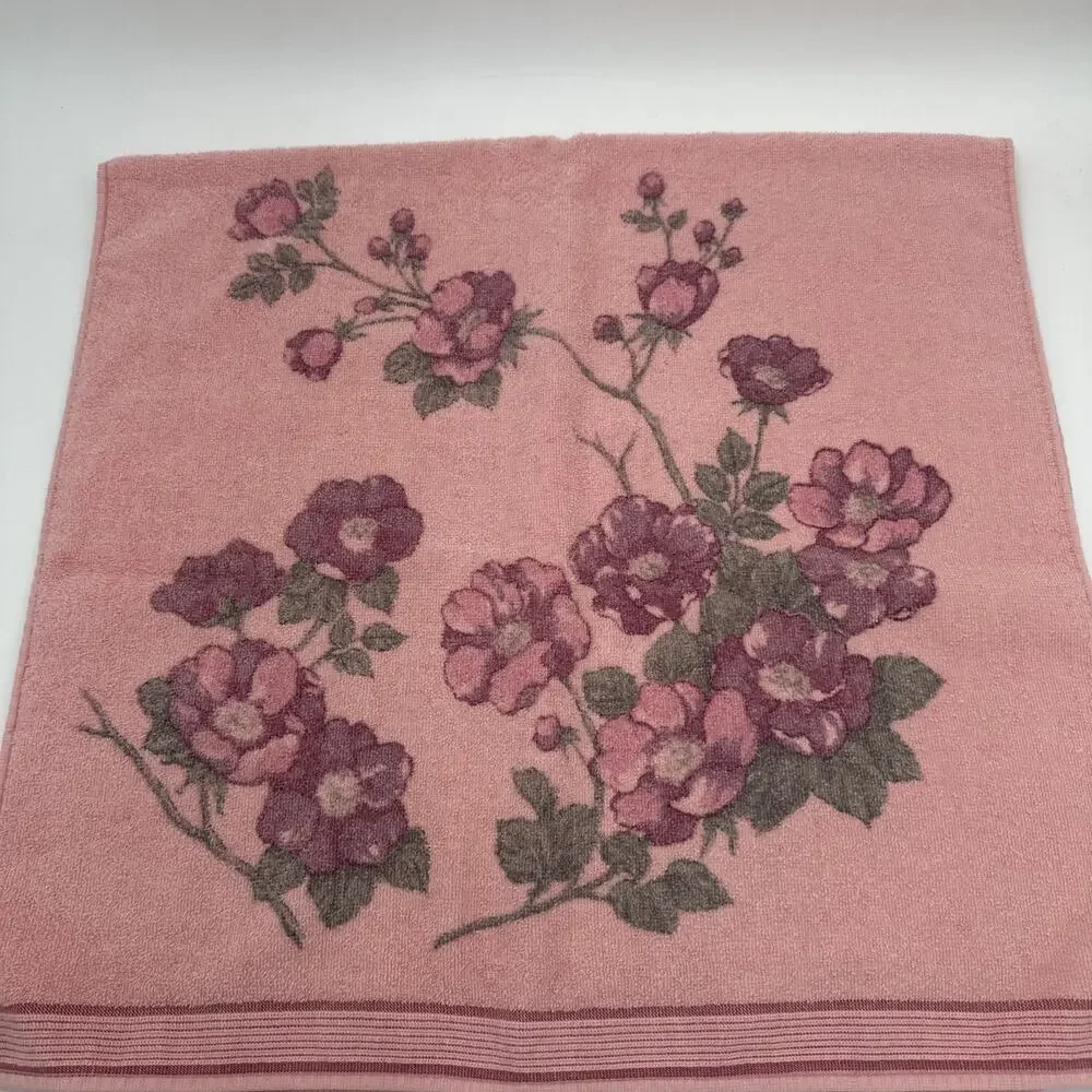Vintage Cannon 2 Bath Towels 1 Wash Cloth Pink Floral 23